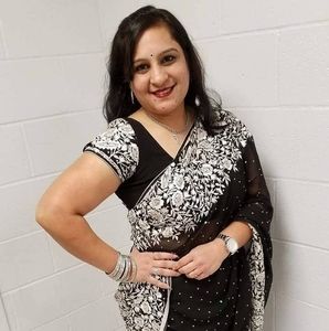 Meet your Posher, Hemali